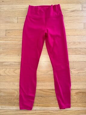 Vuori High-Waist Leggings in Bright Fuchsia